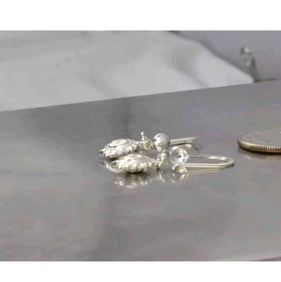 Any3 for$25 💥Sterling silver sun earrings - Picture 2 of 3